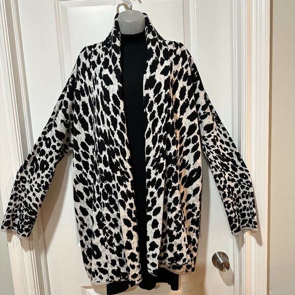 New BCBG MaxAzria Black & Grey Print Shawl Collar Oversize Cardigan,  XS (NWT) - Picture 1 of 14